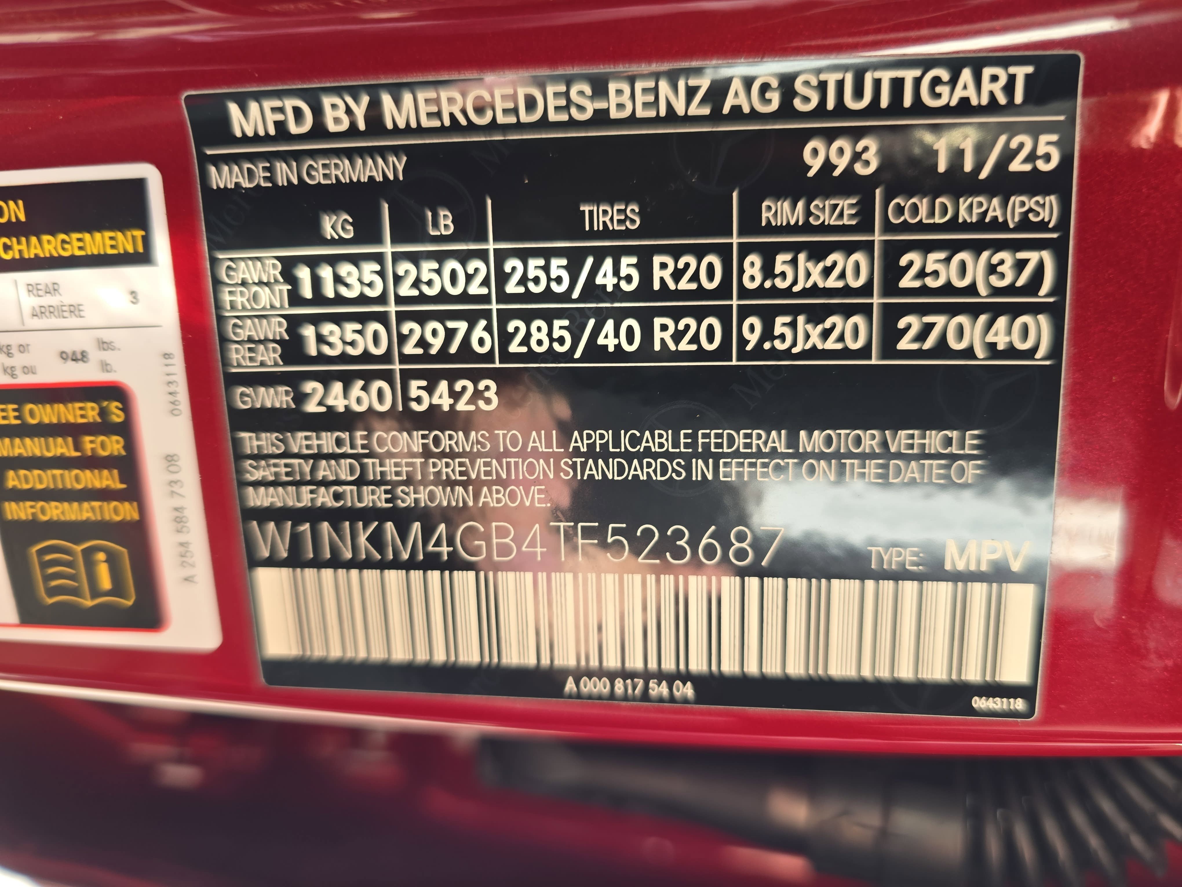 New 2026 MANUFAKTUR Patagonia Red Metallic Mercedes-Benz GLC300 image 36