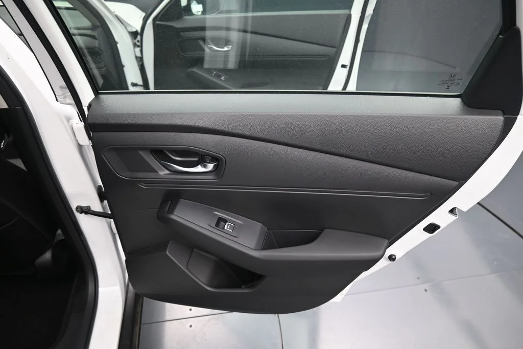 New 2026 Platinum White Pearl Honda LX image 12