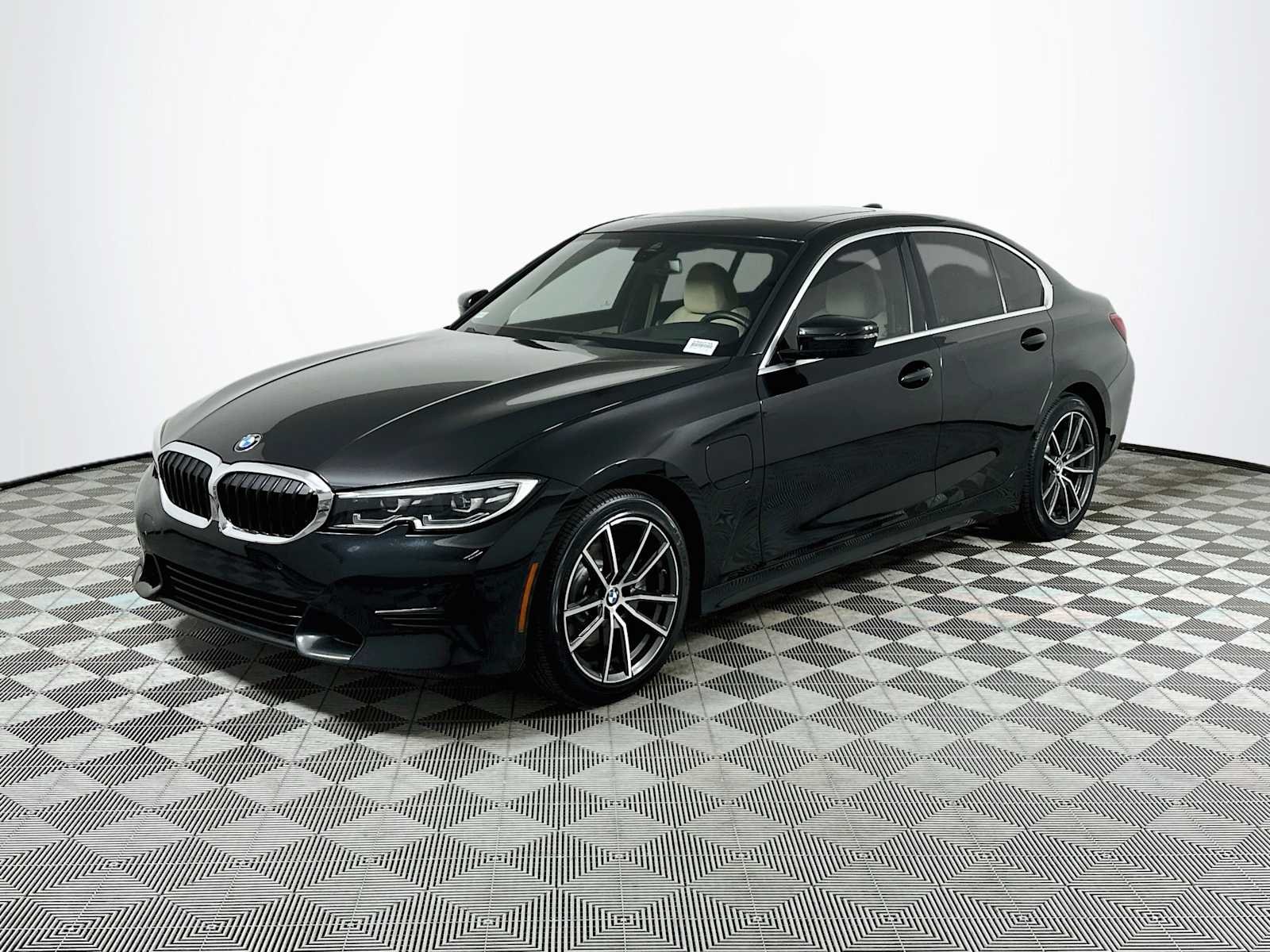 Used 2021 Black Sapphire Metallic BMW 330e image 3
