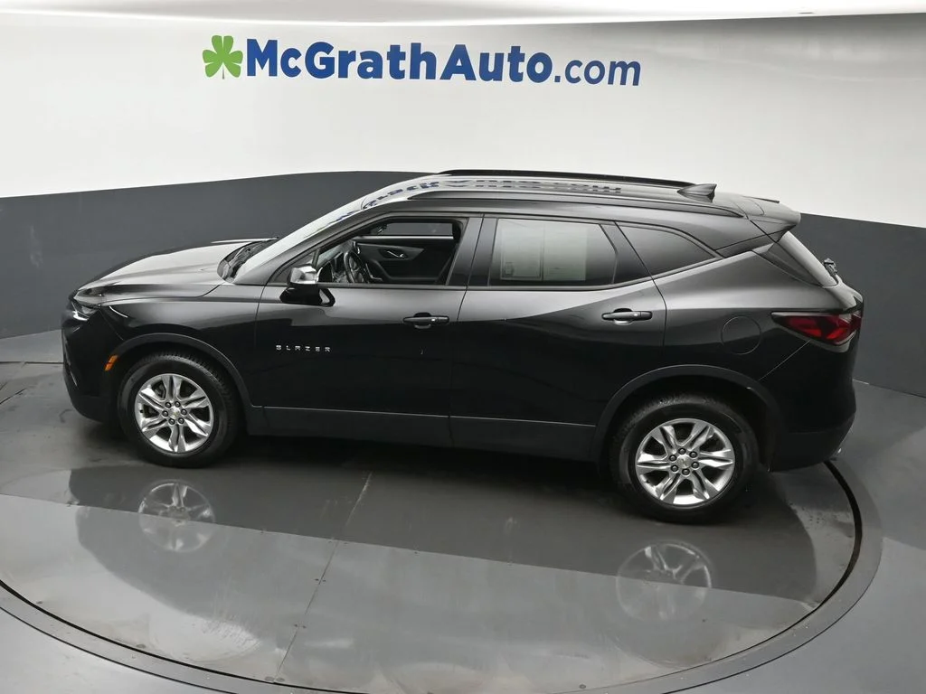 Used 2019 Black Chevrolet Base image 24
