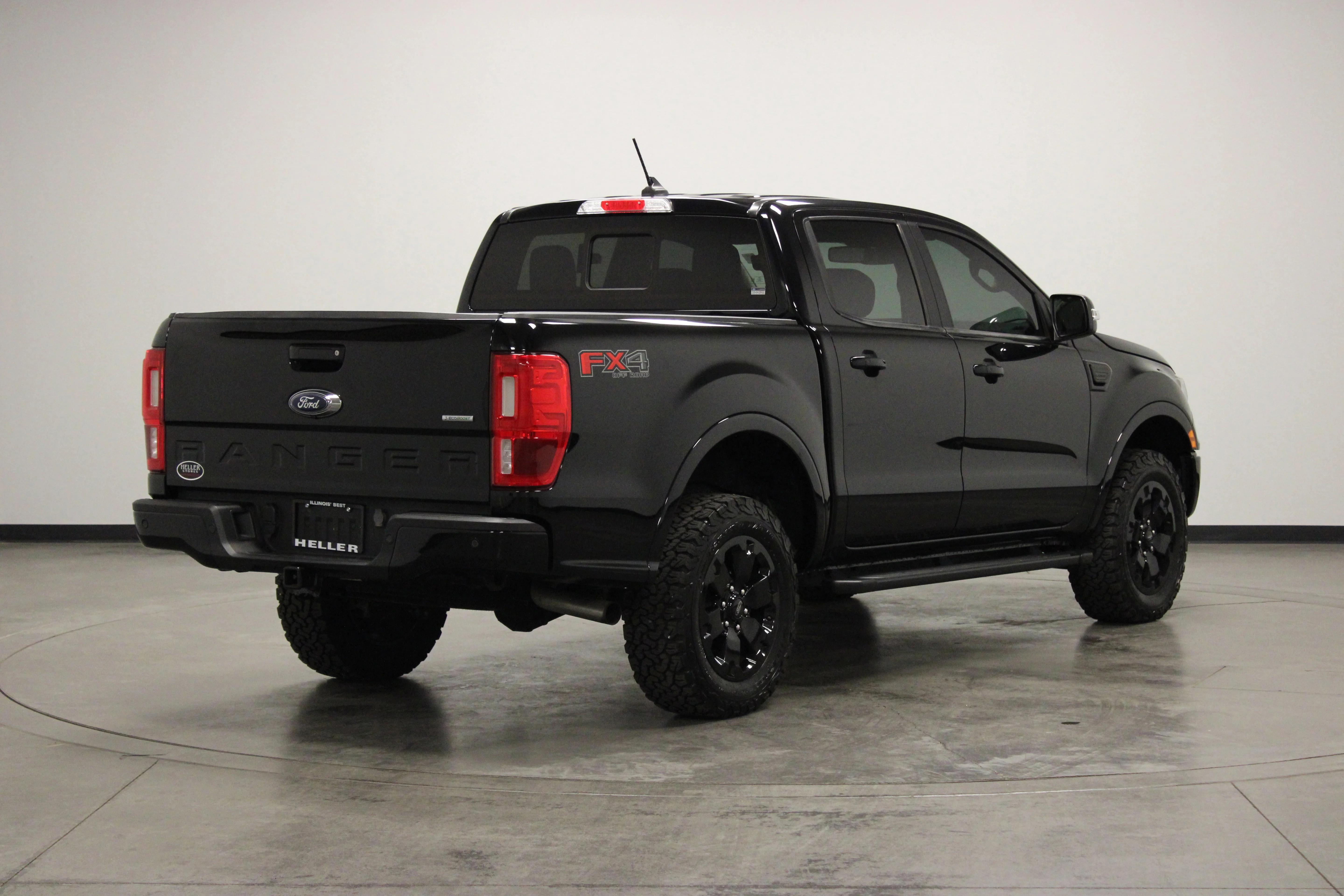Used 2020 Shadow Black Ford Lariat image 8