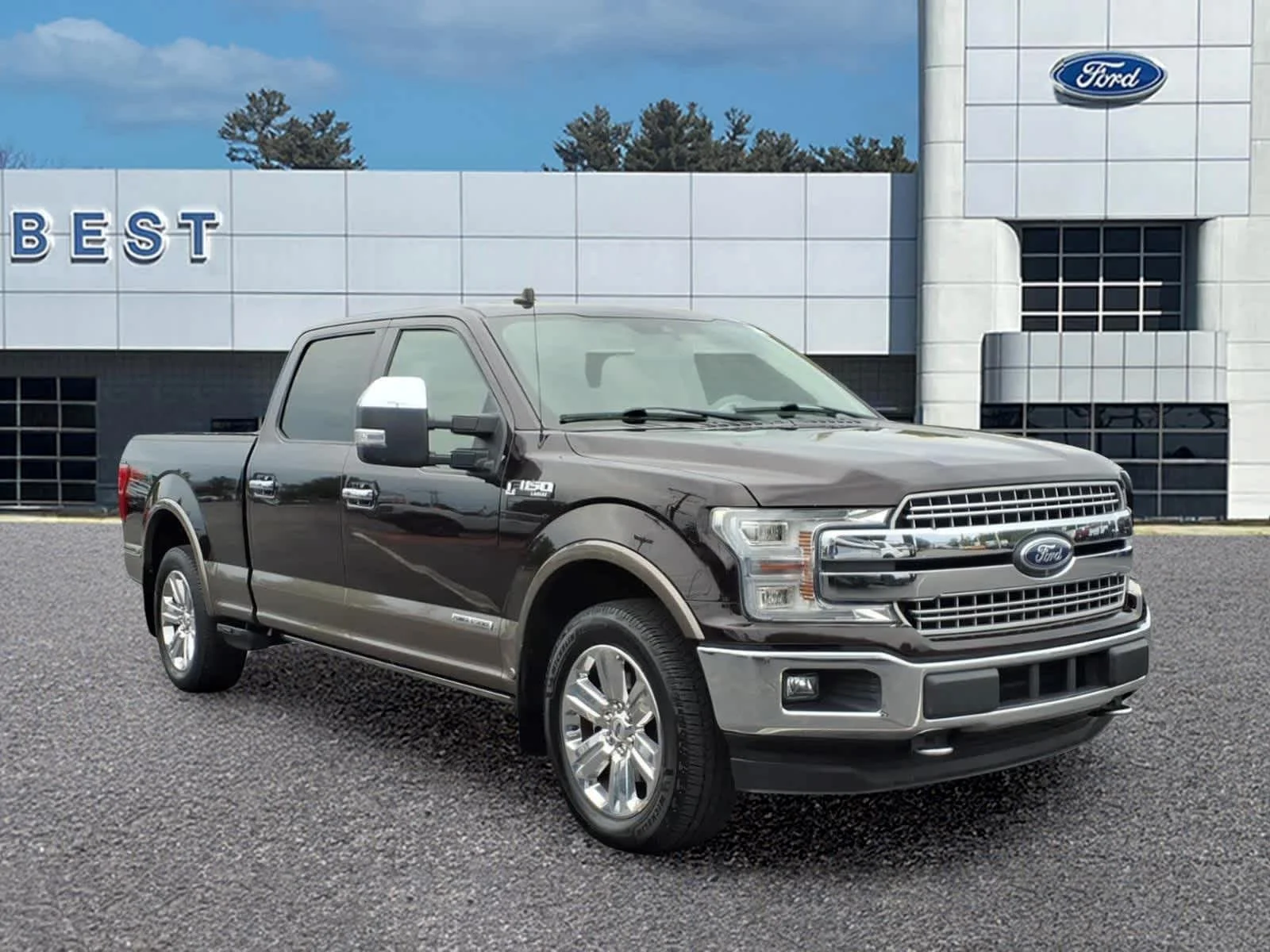 Used 2018 Magma Red/Stone Gray Ford LARIAT image 9