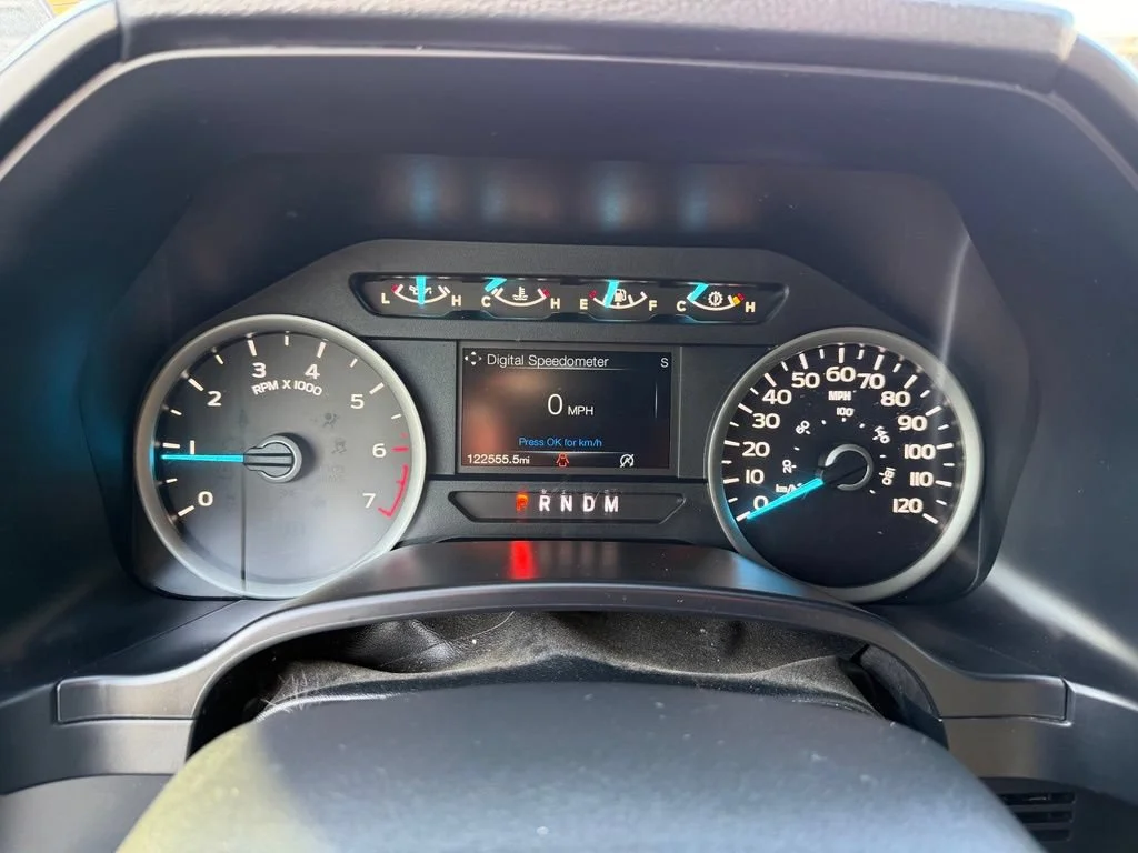 Used 2018 White Ford XL image 13