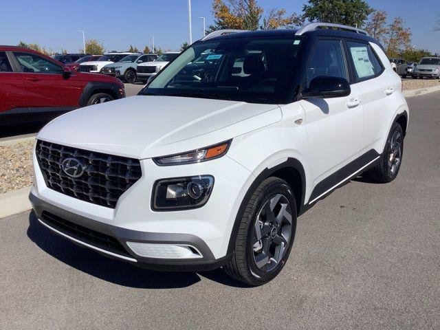2026 Hyundai Venue SEL w/ 2-Tone Roof IVT's photo