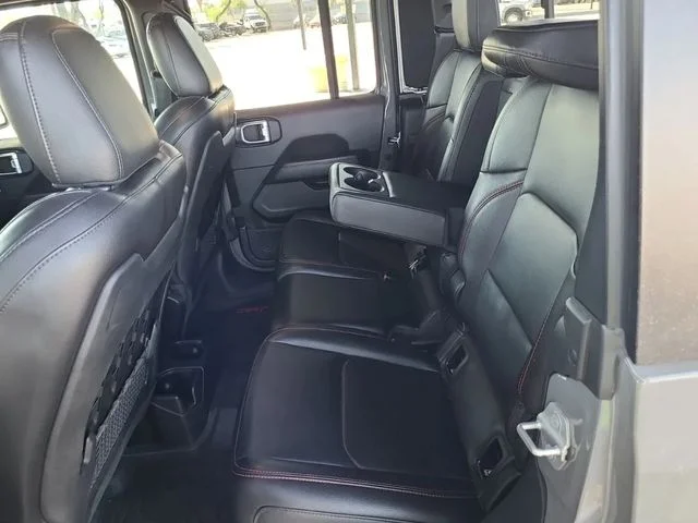 Used 2022 Gray Jeep Rubicon image 5
