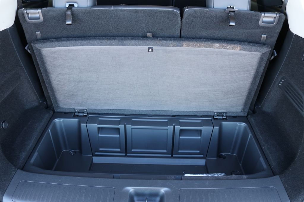 Certified Used 2025 Black INFINITI PURE image 29