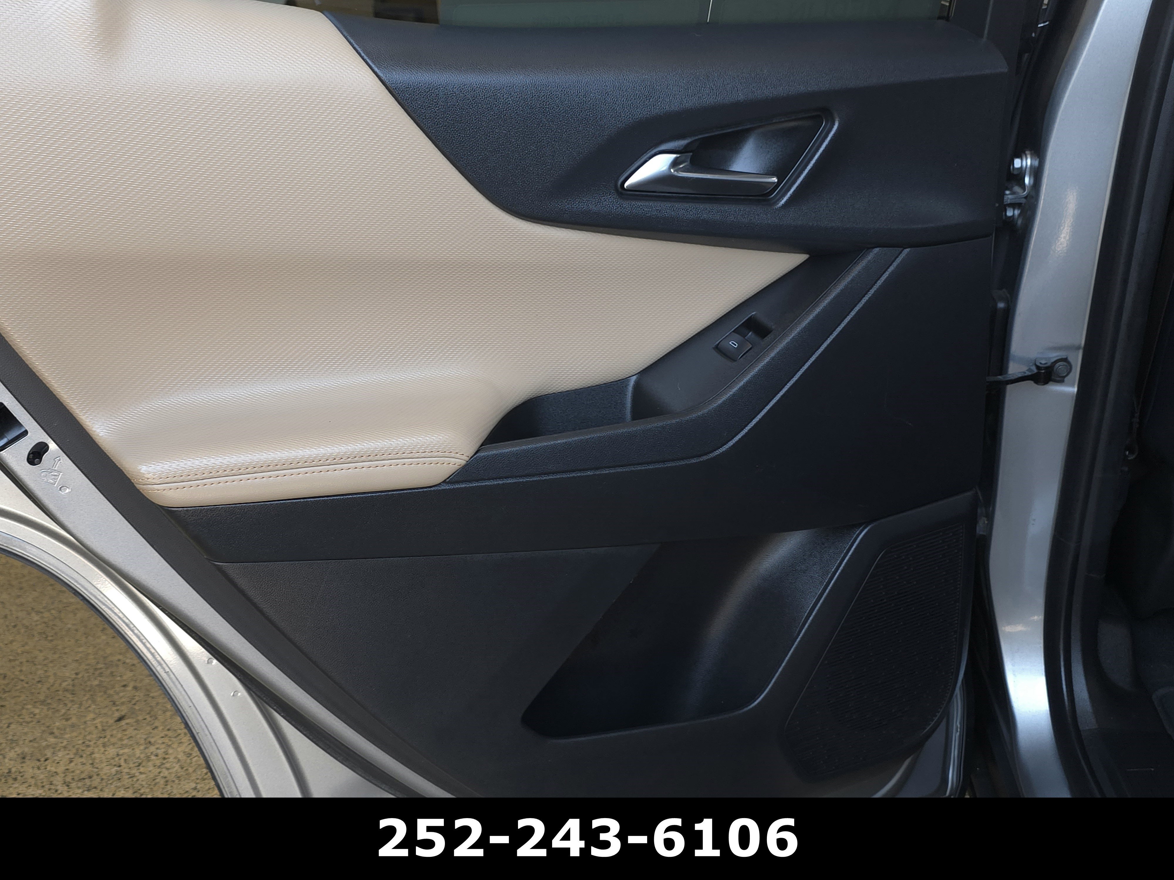 Used 2025 Sterling Gray Metallic Chevrolet FWD ACTIV image 33