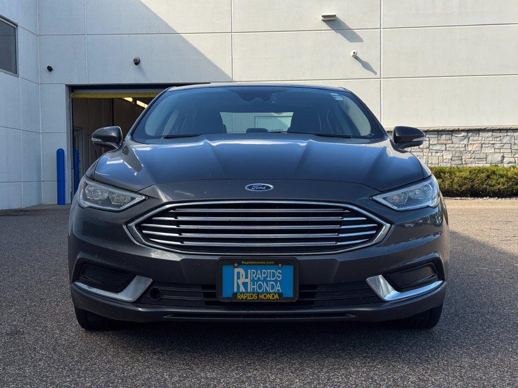 Used 2018 Ford Fusion SE with VIN 3FA6P0H9XJR186873 for sale in Coon Rapids, Minnesota