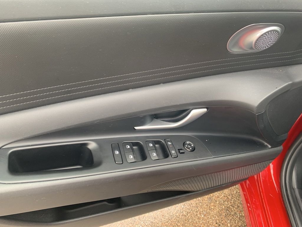 2024 Hyundai Elantra SEL - Photo 9