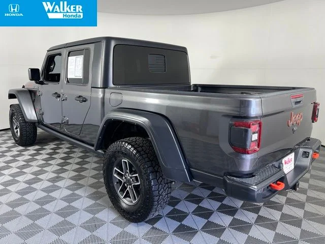 Used 2024 Crystal Metallic Jeep Mojave image 5