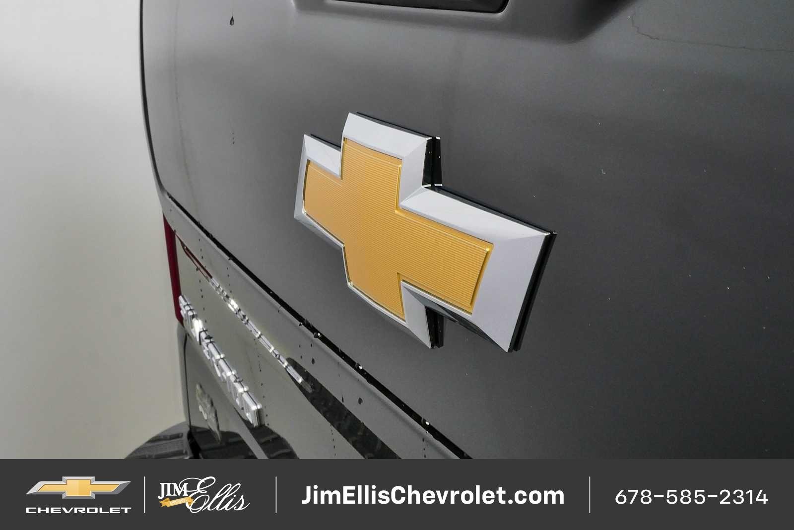 New 2026 Black Chevrolet High Country image 37