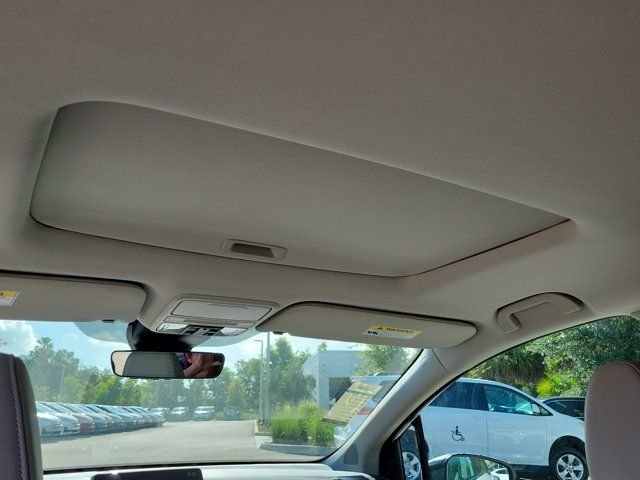 New 2026 Platinum White Pearl Honda EX-L image 25