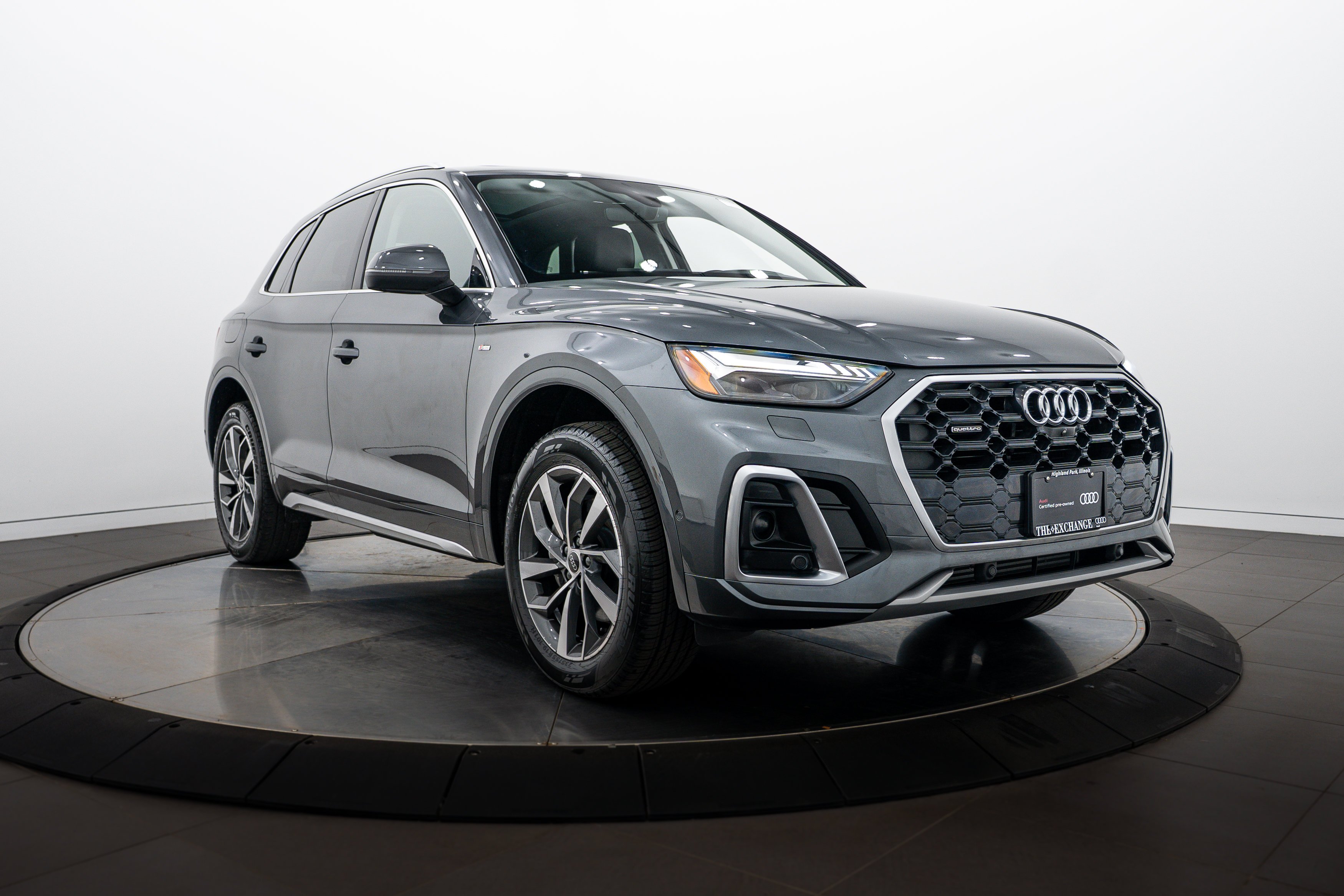 Certified Used 2023 Daytona Gray Pearl Effect Audi S line Prestige image 2
