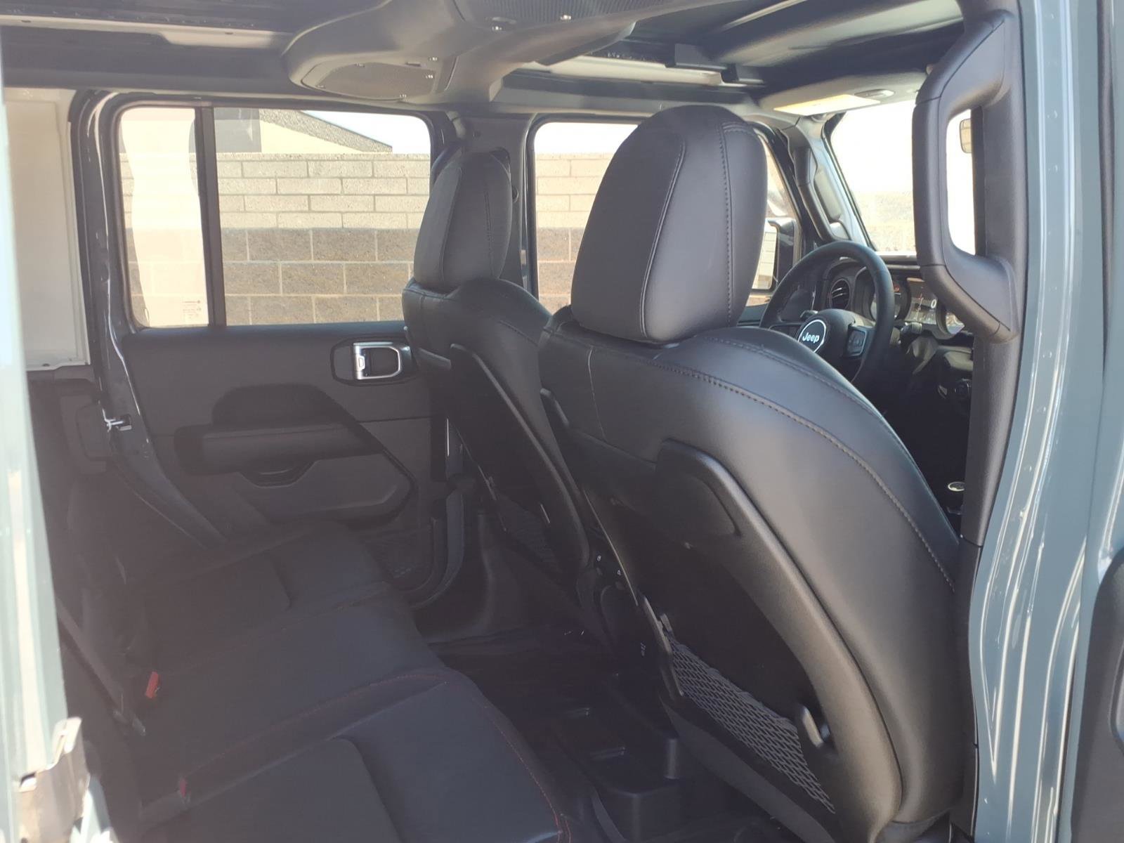 New 2026 Anvil Clear-Coat Exterior Paint Jeep Rubicon X image 8