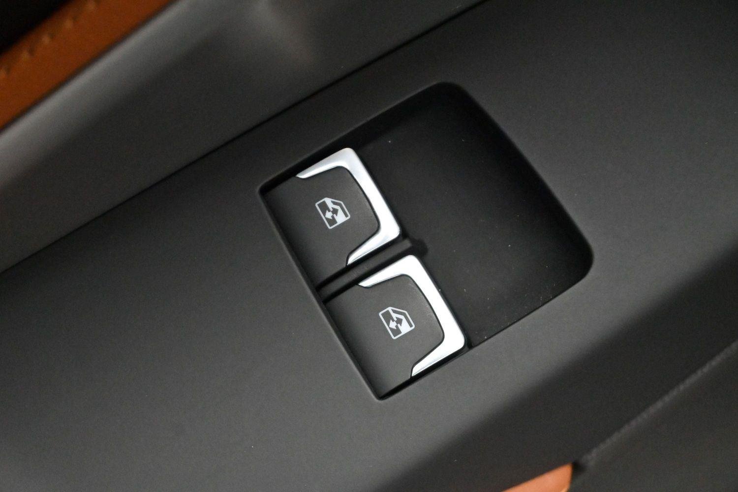 Used 2019 BLACK Chevrolet Grand Sport 2LT image 12