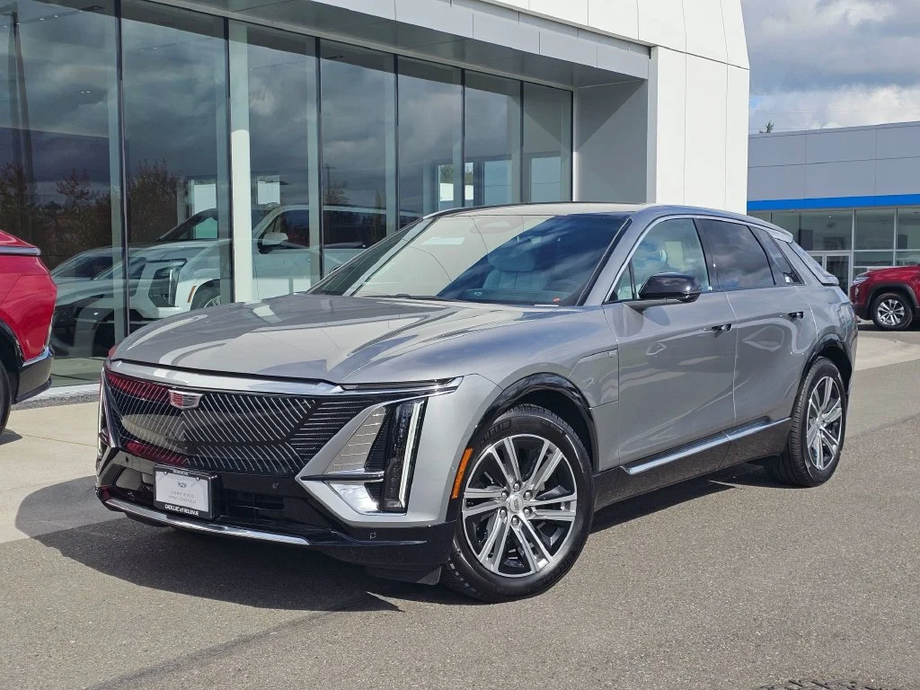 2024 Cadillac LYRIQ Luxury 1