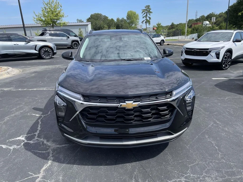 New 2026 Mosaic Black Metallic Chevrolet LT image 2