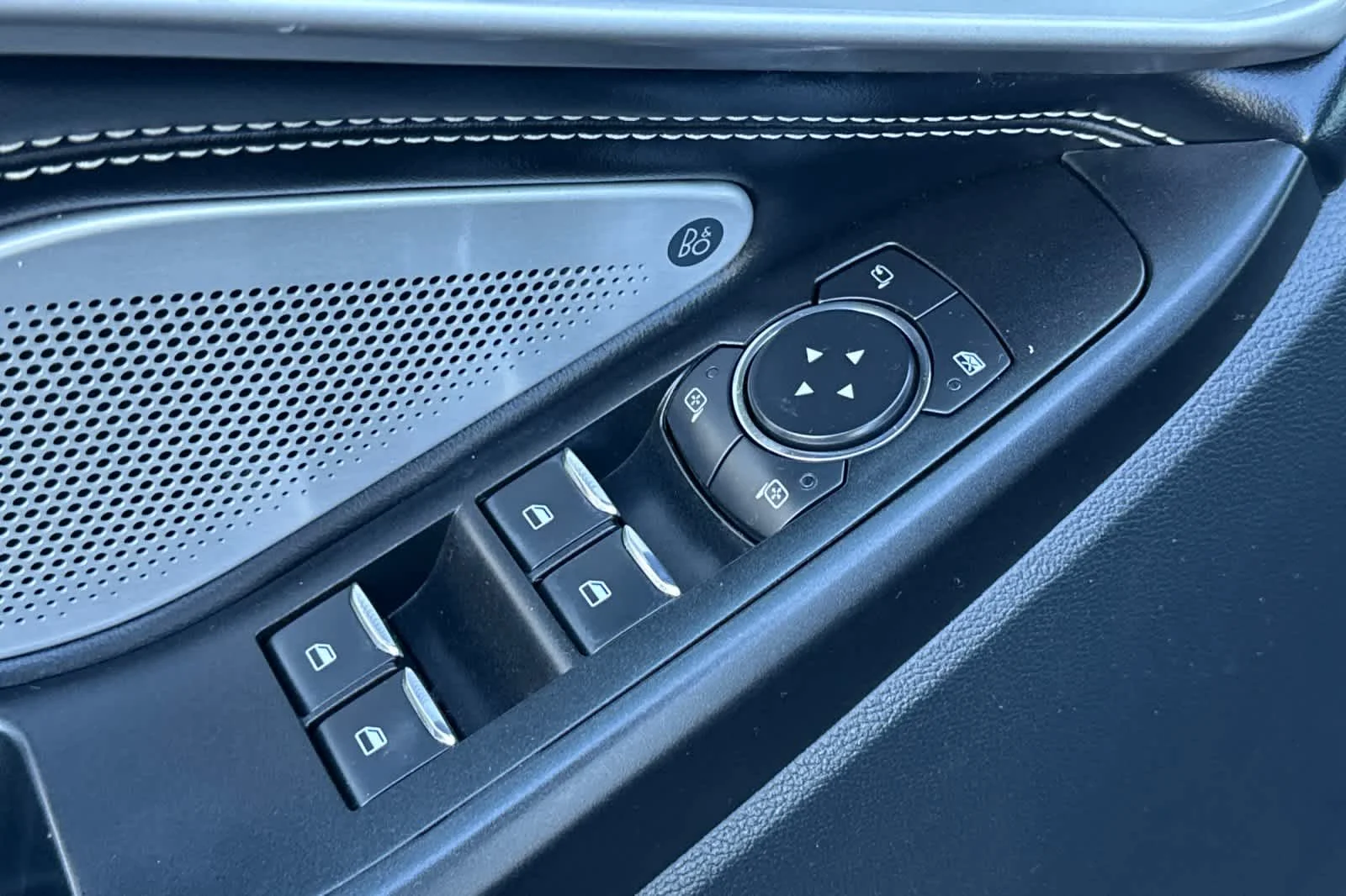 Used 2020 Magnetic Metallic Ford ST image 13