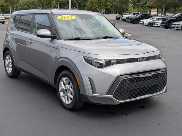 Certified Used 2025 Gray Kia LX image 7