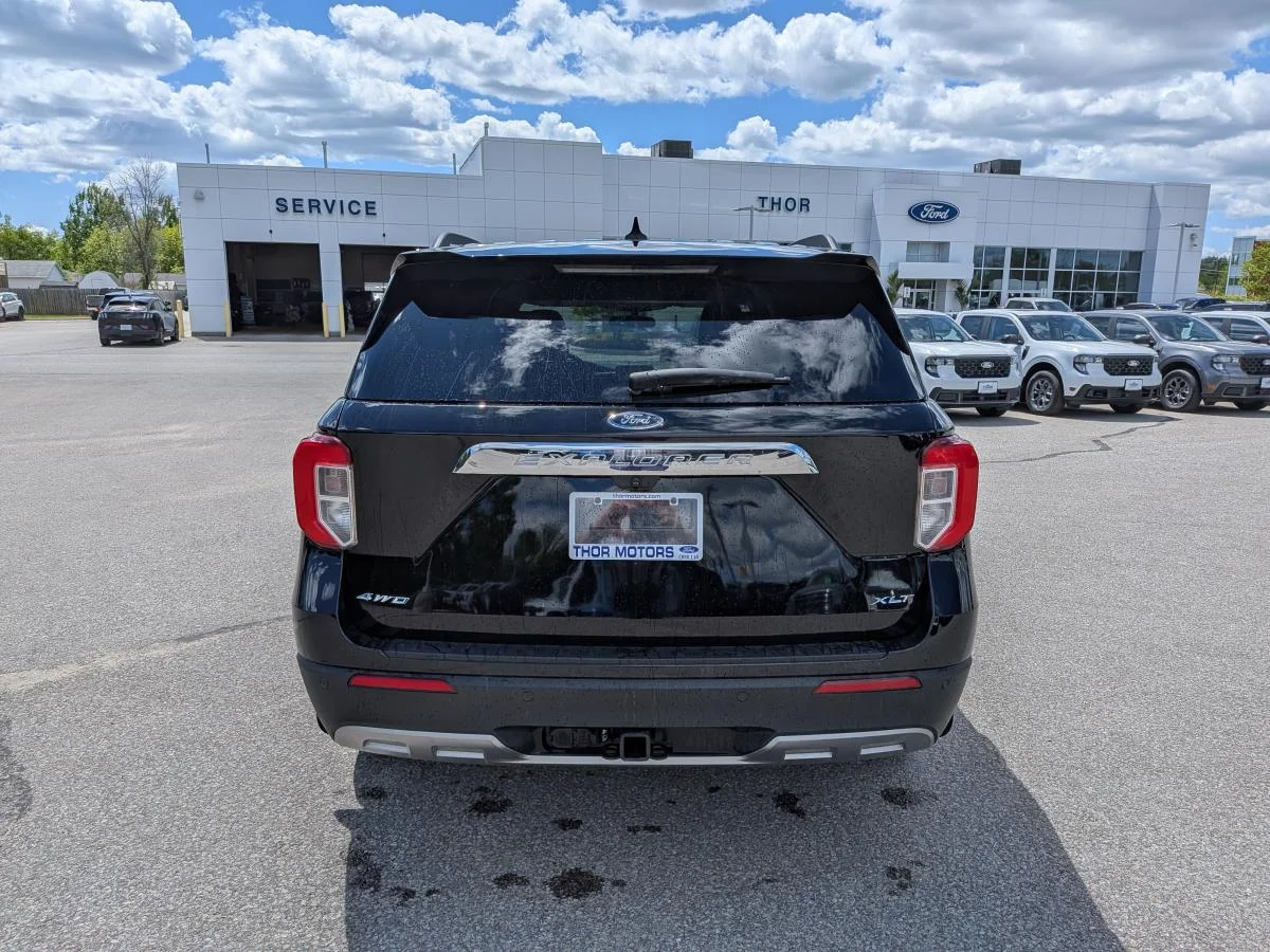 Used 2023 Black Ford Xlt 4wd image 6