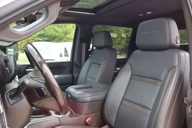 Used 2020 White GMC Denali image 12