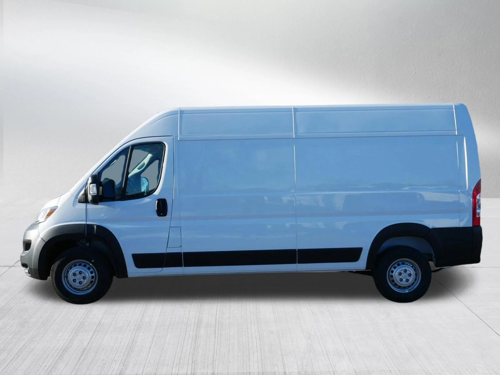 New 2026 Bright White Clear-Coat Exterior Paint RAM Tradesman image 4