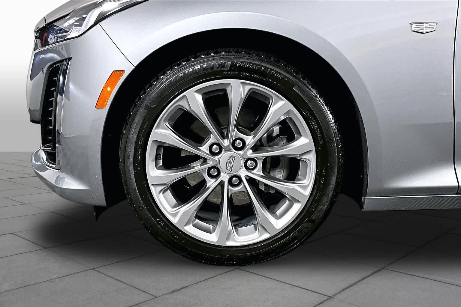 Used 2024 Argent Silver Metallic Cadillac Premium Luxury image 10