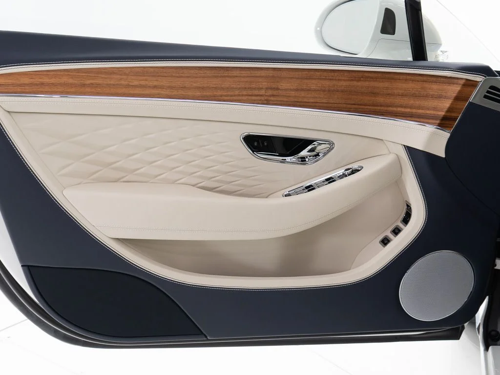 New 2026 Glacier White Bentley Azure image 11