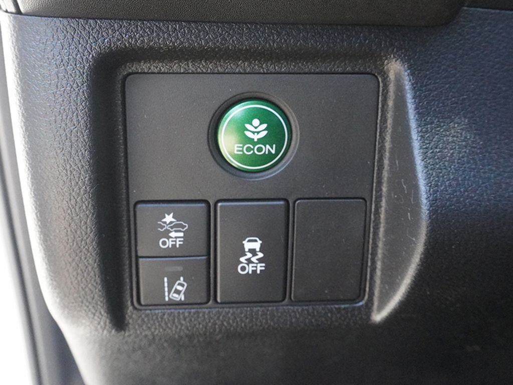 Used 2021 White Honda EX image 35