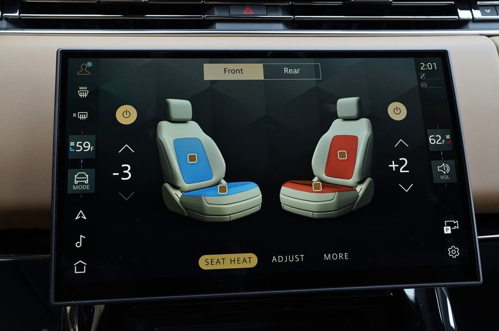 New 2026 Carpathian Grey Land Rover Dynamic SE image 25
