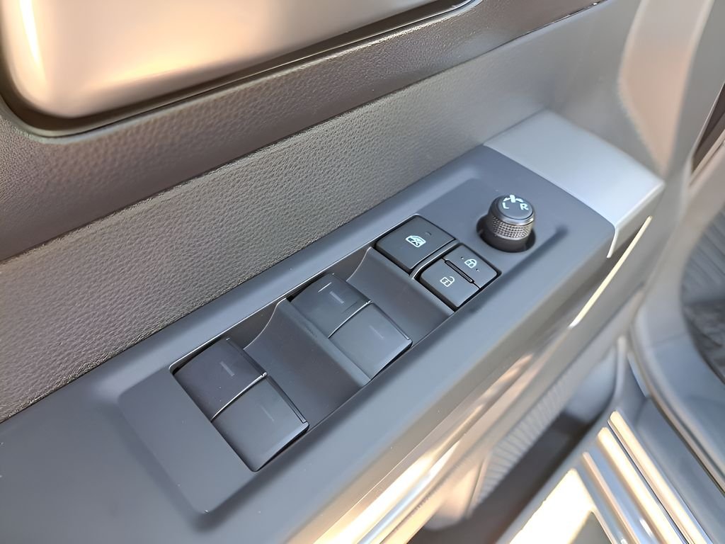 2026 Toyota Tundra SR5 - Photo 14
