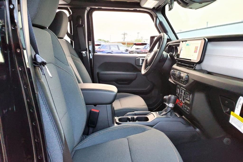 2025 Jeep Wrangler 4xe Willys 4XE - Photo 13