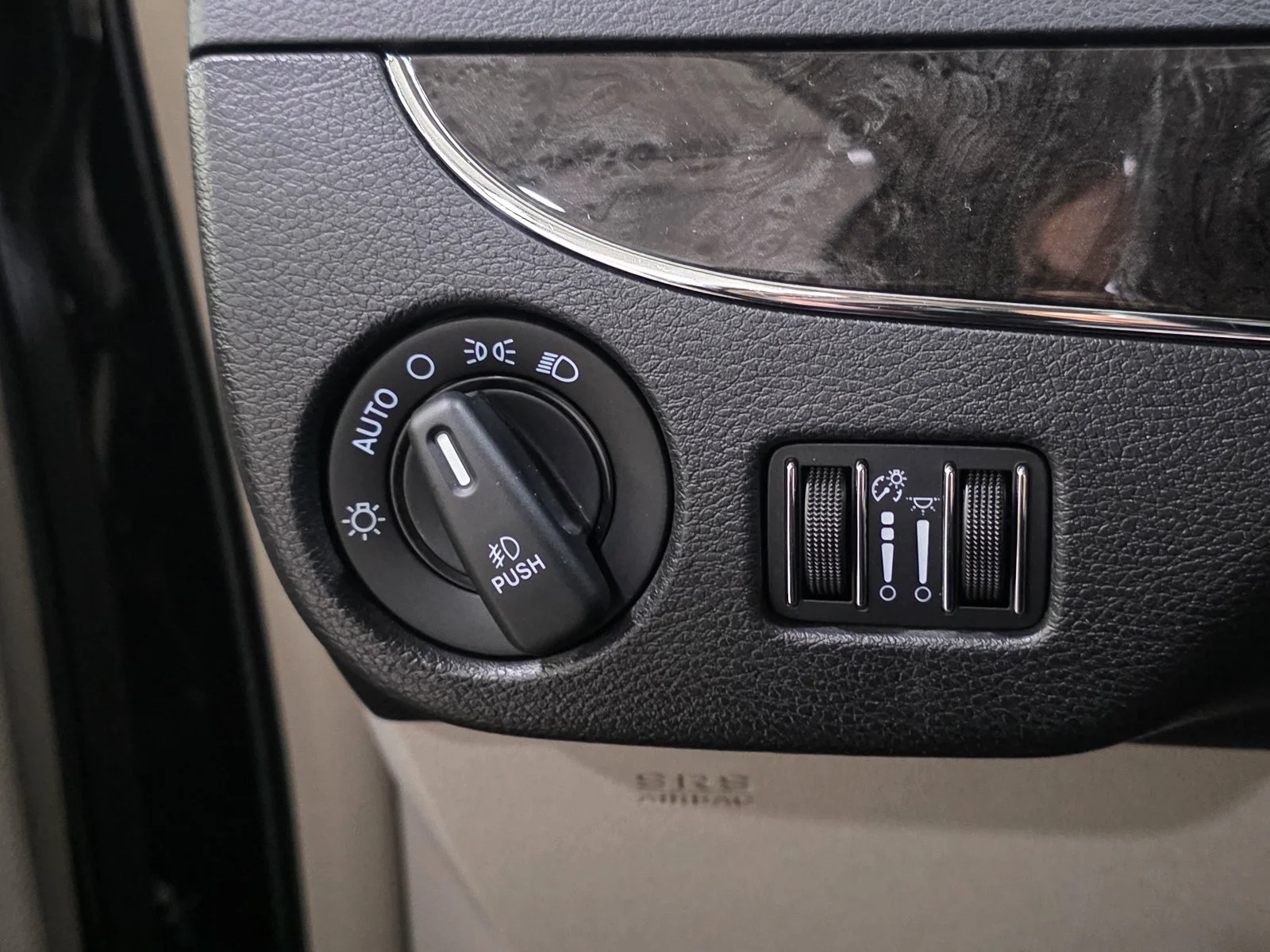 Used 2013 Black Chrysler Touring-L image 29