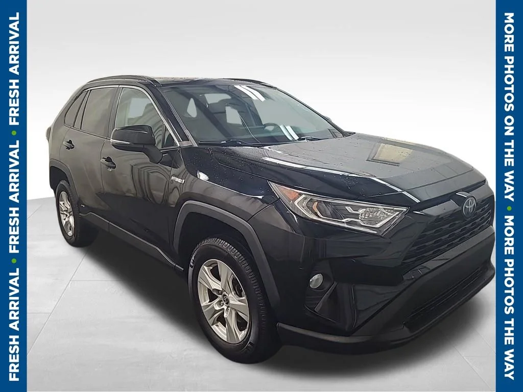 Used 2021 Black Toyota XLE image 1