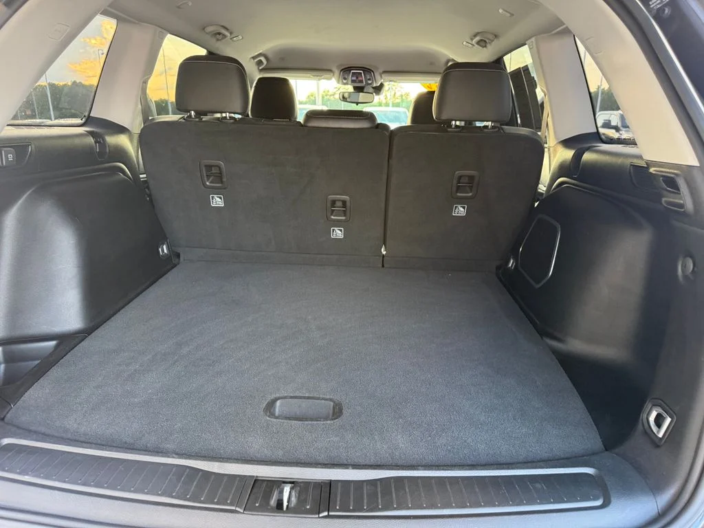 Used 2022 Gray Jeep Limited image 18