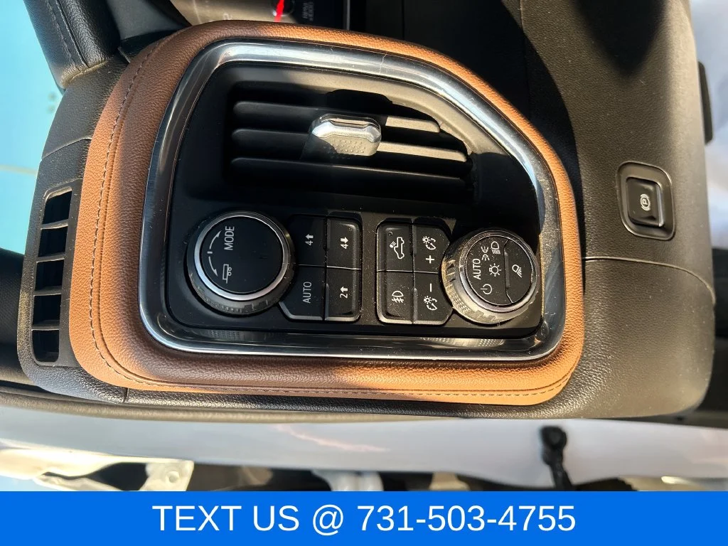 Used 2022 White Chevrolet High Country image 23