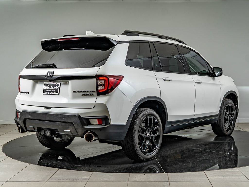 Used 2024 Platinum White Pearl Honda Black Edition image 5
