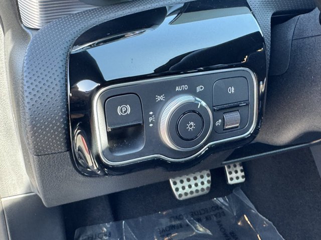 Certified Used 2022 Night Black Mercedes-Benz CLA 250 image 18