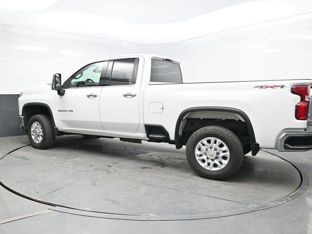 Used 2022 White Chevrolet LTZ image 4
