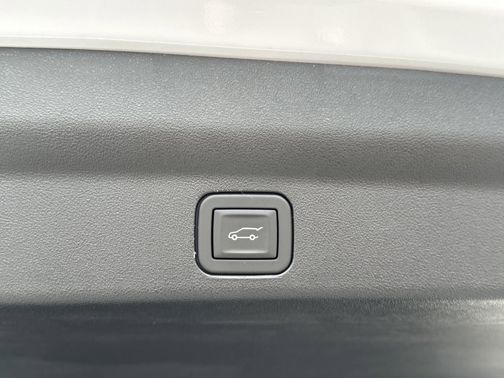 2026 Cadillac Escalade IQL Premium Sport - Photo 31