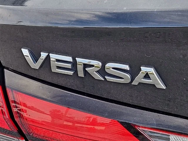 Used 2020 Black Nissan 1.6 S image 10