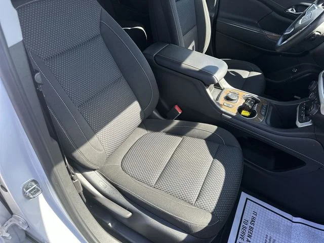 2023 GMC Acadia SLE - Photo 28