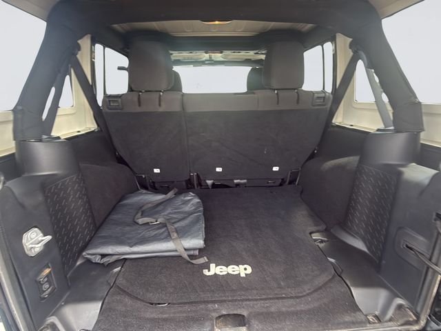 Used 2017 Black Jeep Unlimited Sport image 23