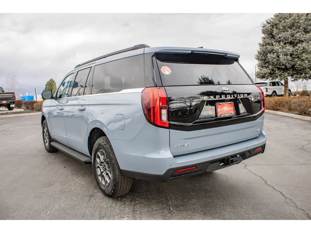 New 2026 GLACIER GRAY METALLIC Ford Active image 5