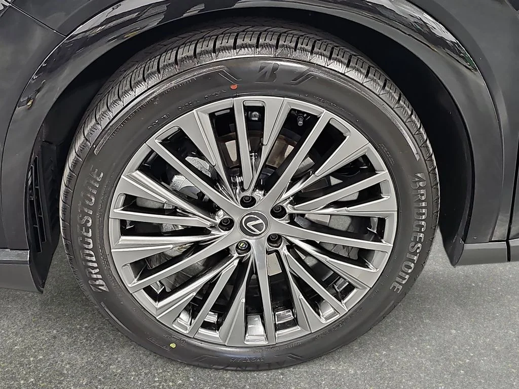 Certified Used 2025 Black Lexus 450h+ Luxury image 33