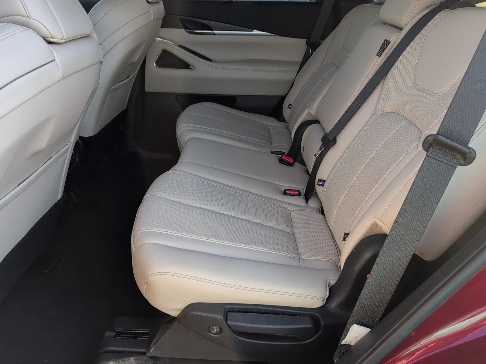Used 2023 Deep Bordeaux INFINITI SENSORY image 32