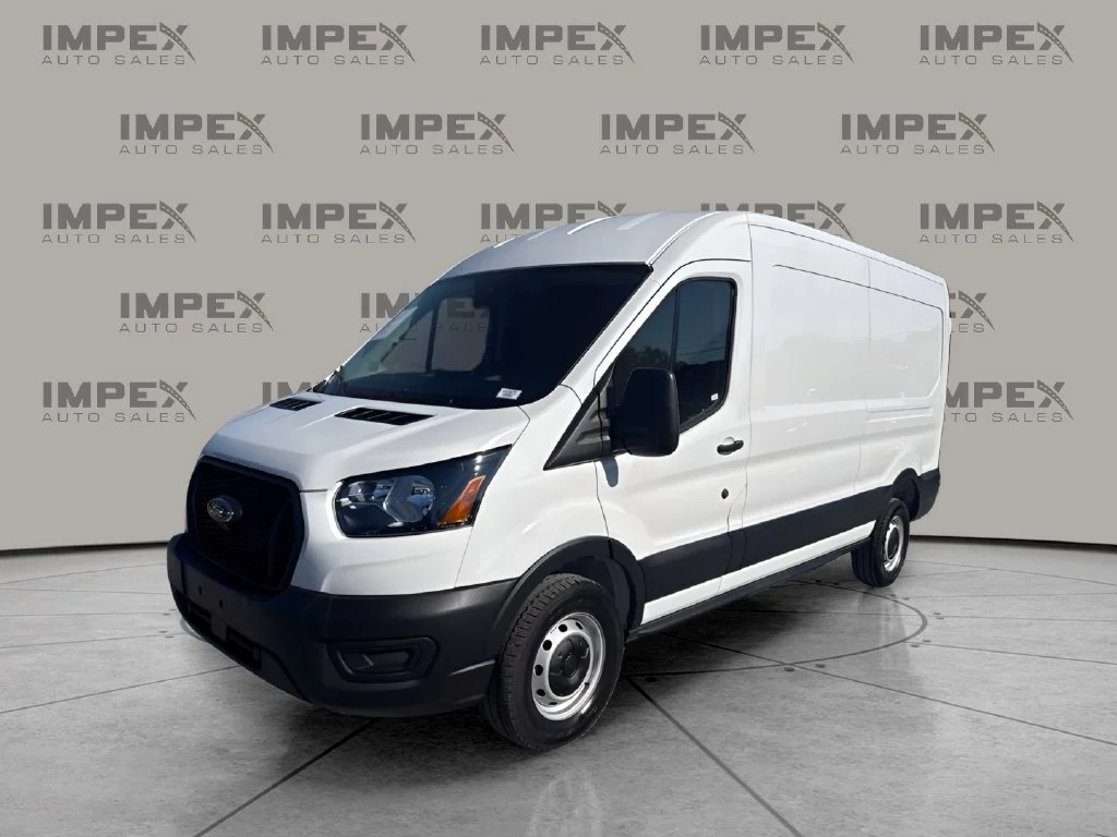 Used 2025 White Ford Base image 1