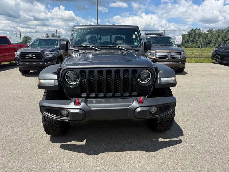Used 2023 Gray Jeep Rubicon image 2