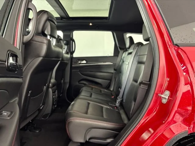 Used 2021 Red Jeep Trailhawk image 30