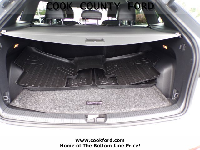 Used 2021 Pure Gray Volkswagen 2.0T SE w/Technology image 23